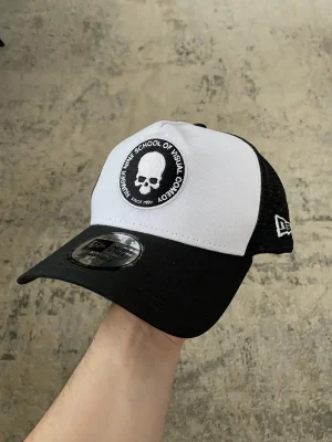 Number (N)ine x New Era SOVC Trucker Cap White/Black