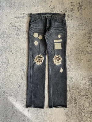 Number (N)ine AW04 Patch Distressed Denim 33x35