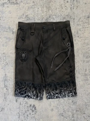 Roen - Tribal Camo Military Shorts 32x14.5