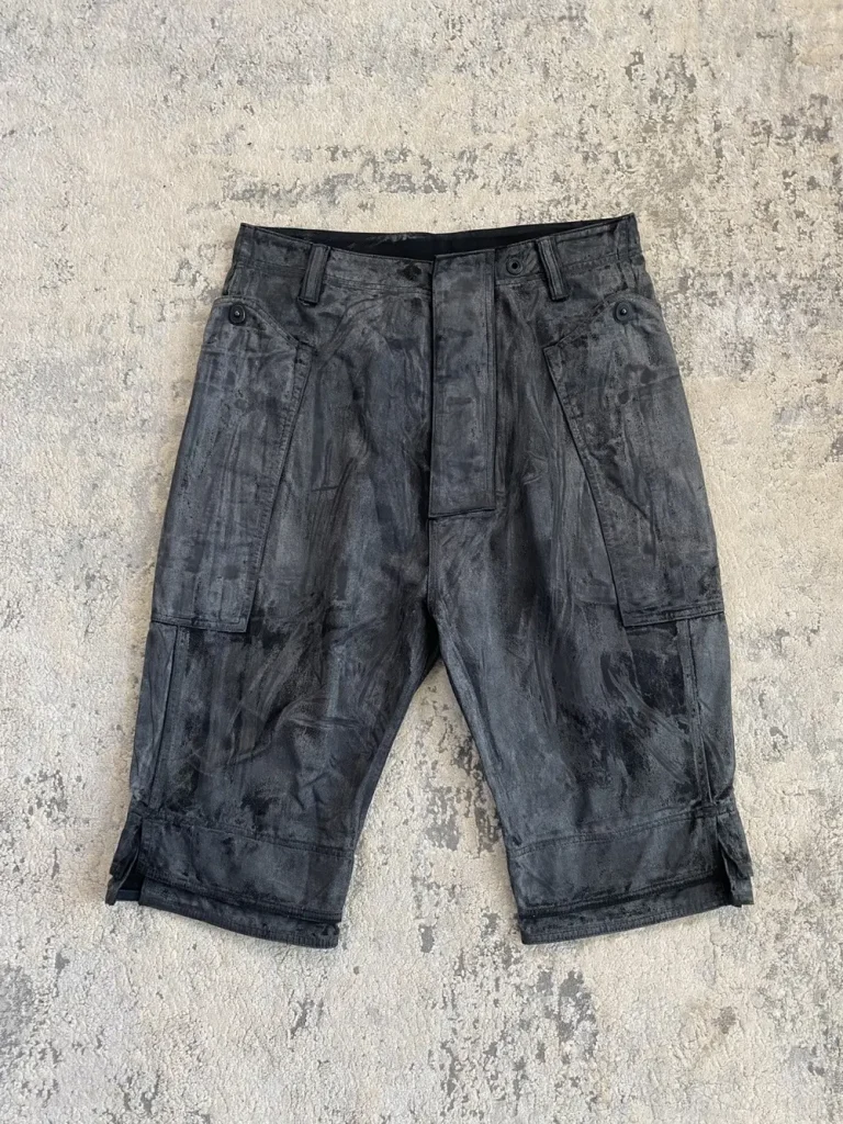 Siva - Wax Coated Oversized Shorts 34x13.5