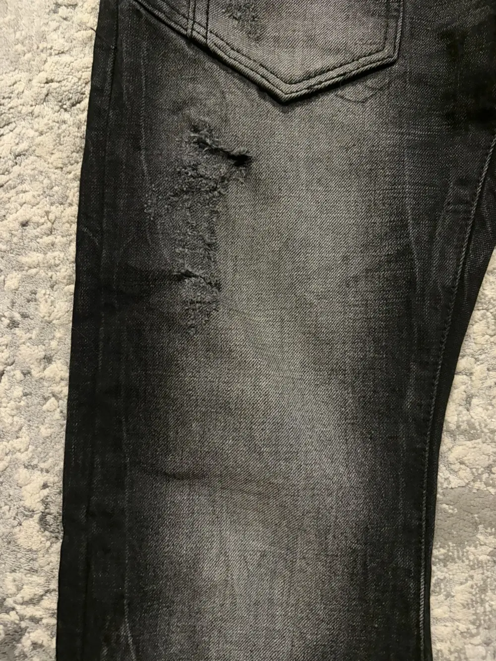 Fuga - Curve Leg Flared Distressed Denim 33x35 - Image 3