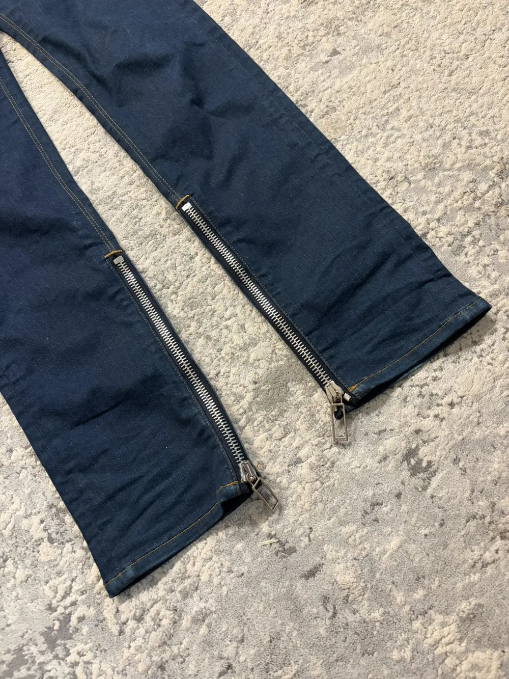 Dior Homme - AW09 Zipper Hem Raw Indigo Denim by Kris Van Assche 30x31 - Image 4