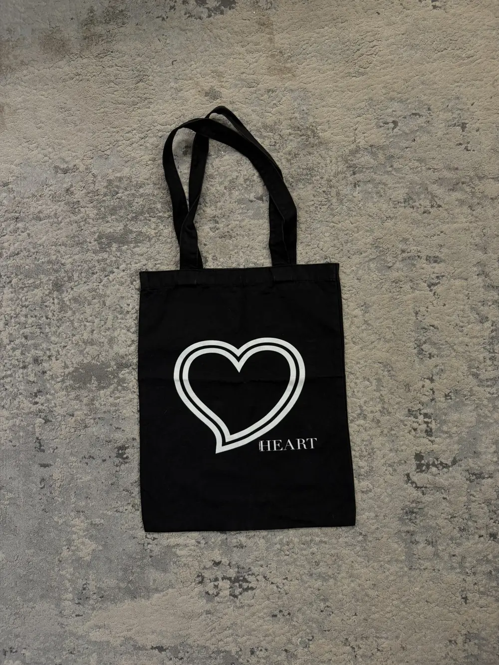 Number (N)ine - Crying Heart Tote Bag (2)