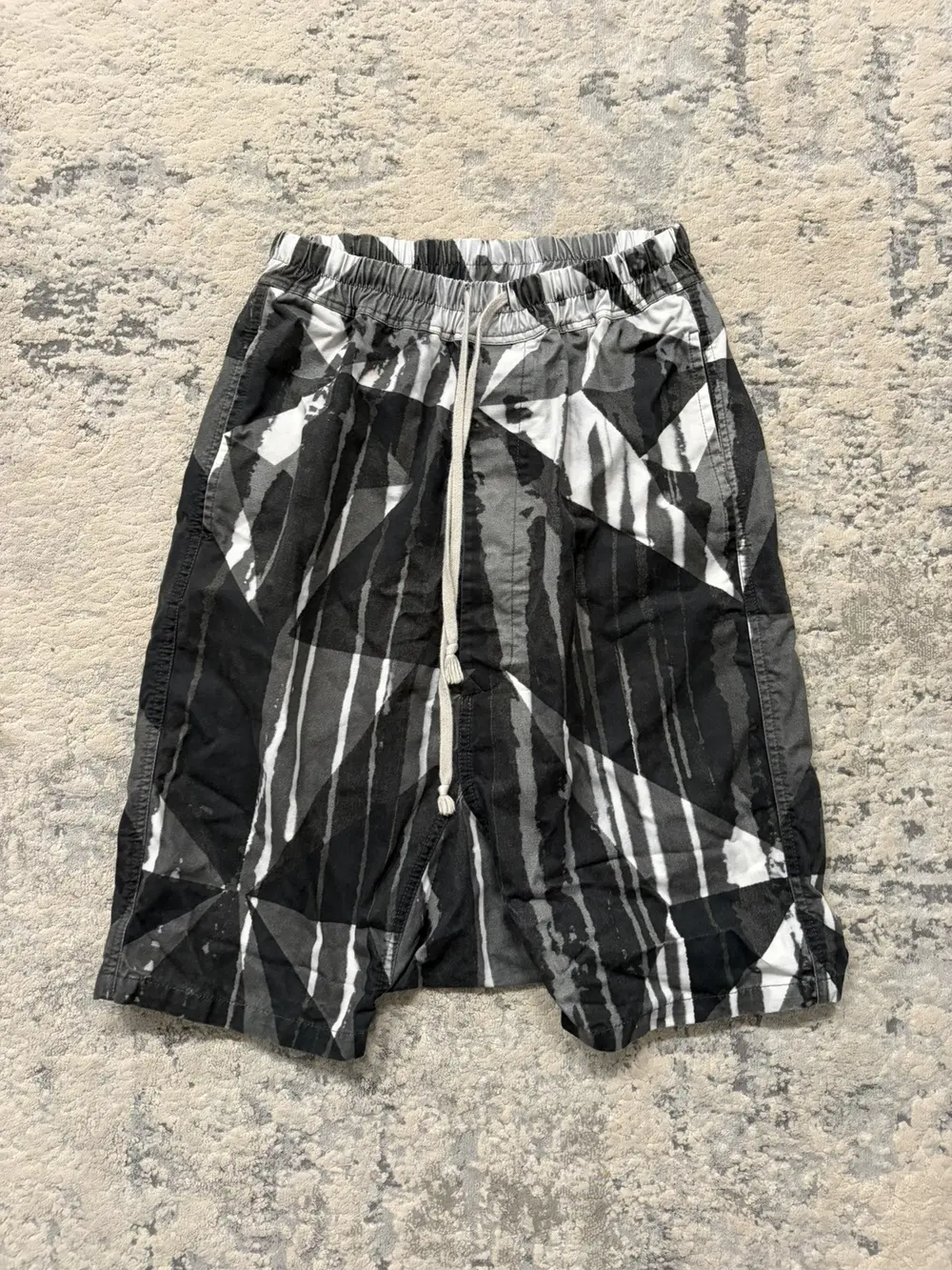 Rick Owens - Drkshdw FW16 Vomit Camo Pod Shorts 13.5x24.5