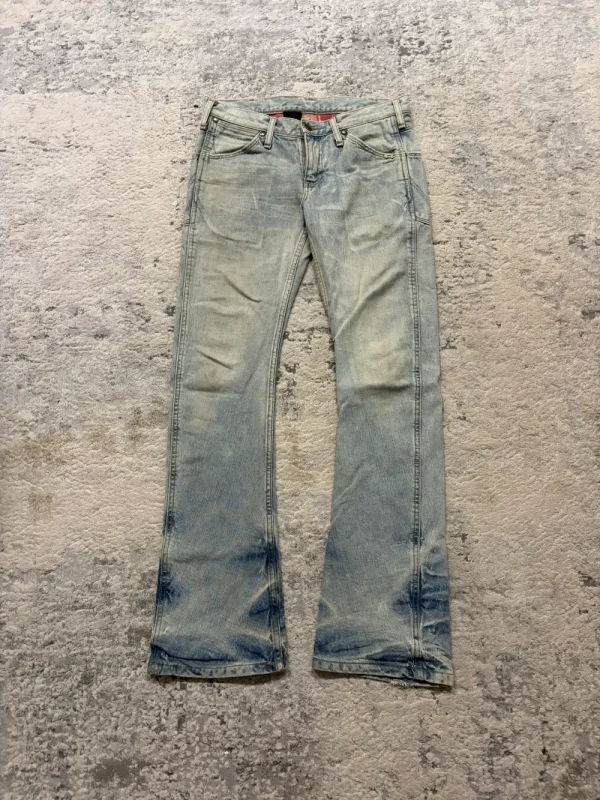 AKM x Wrangler - Boocut Lightwash Denim 32x32