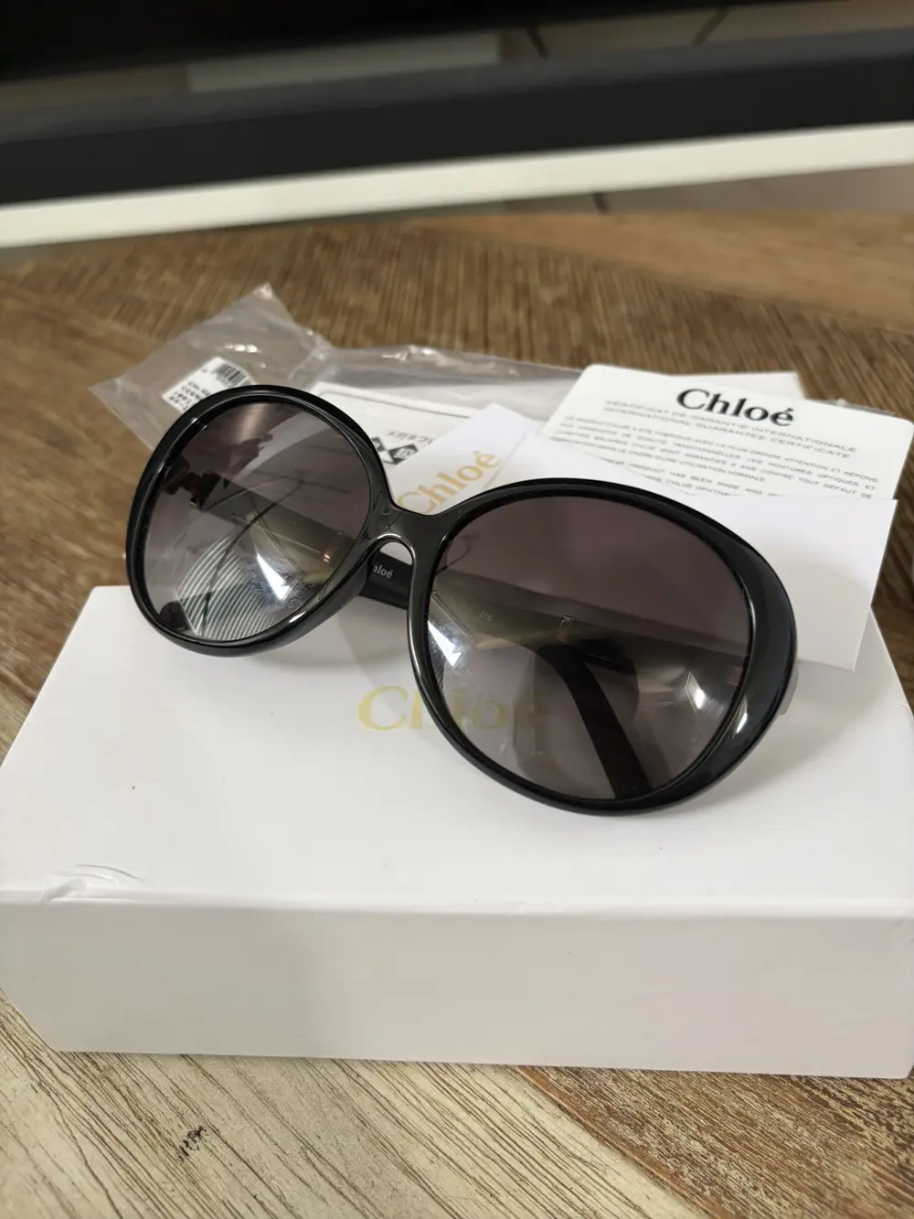 Chloe - CE698SA 001 Sunglasses