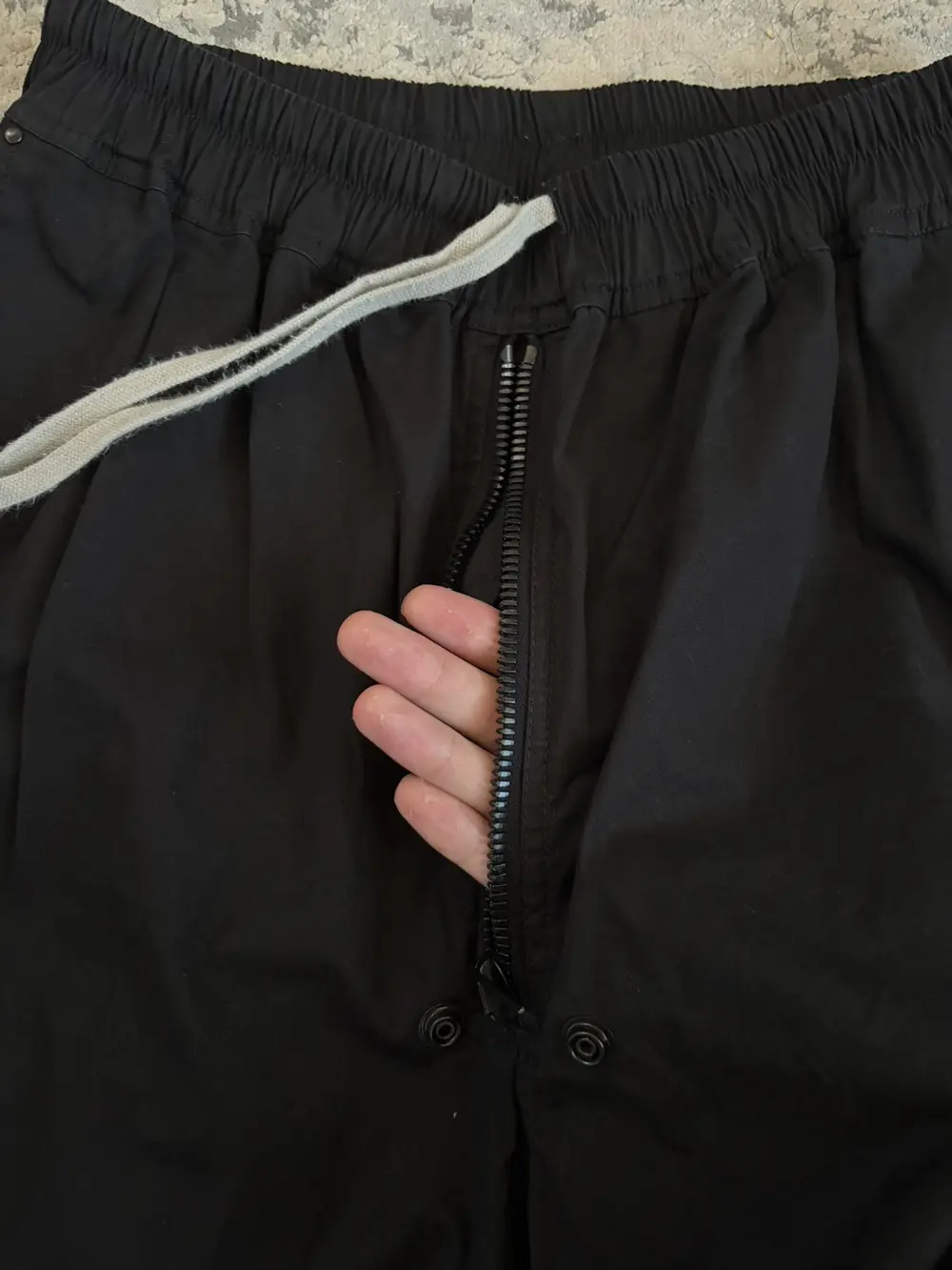 - Image 4