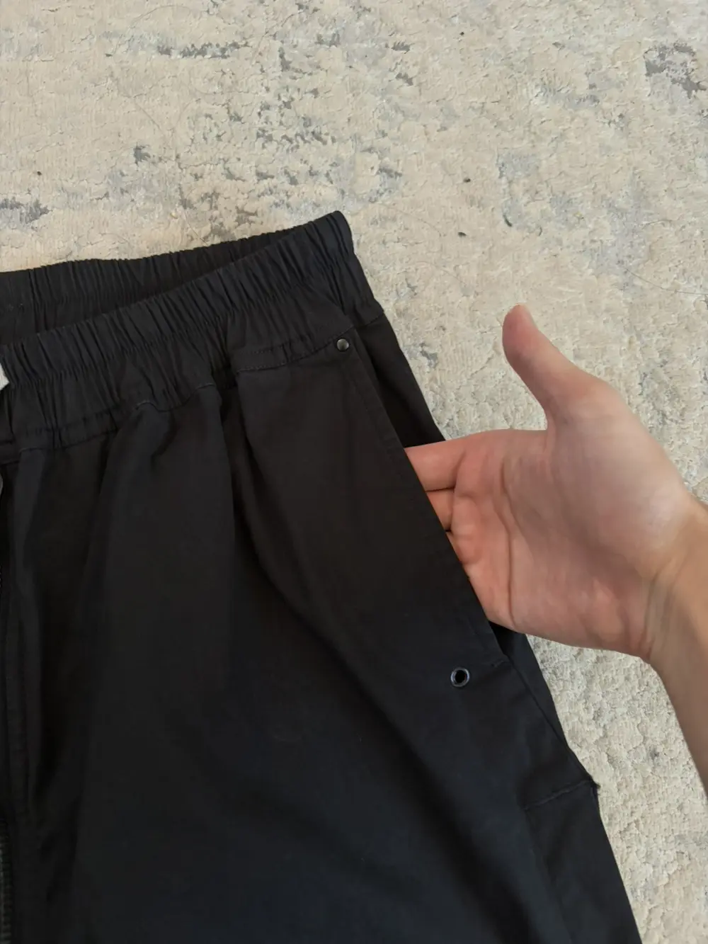 - Image 3