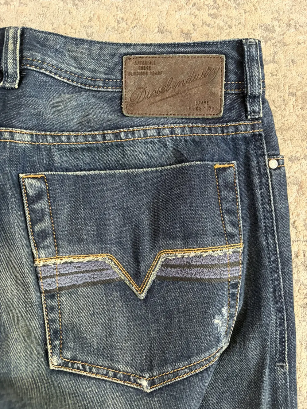 Diesel - AW08 Zatiny Bootcut Distressed Denim 16x30 - Image 7