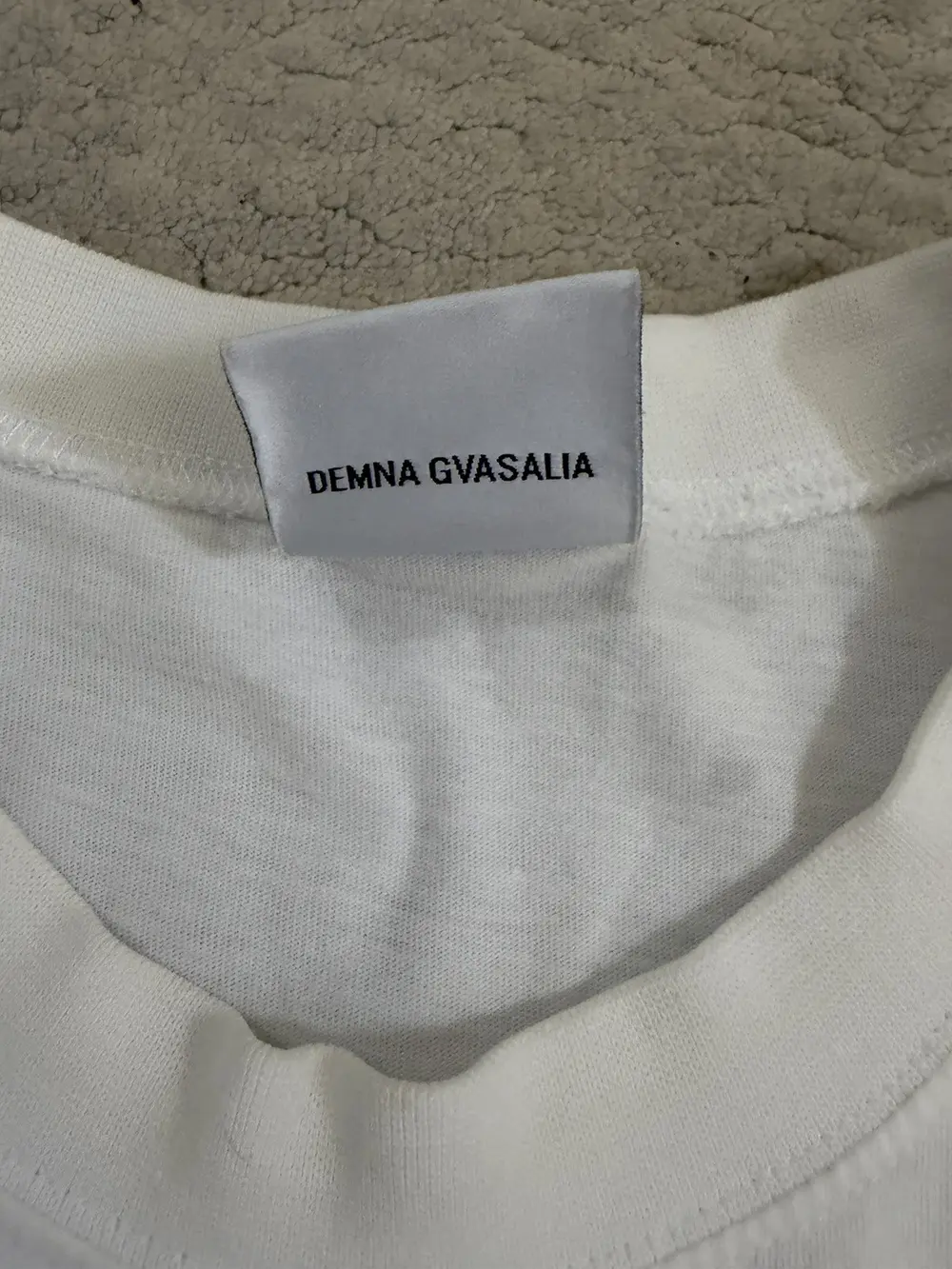 Vetements - AW17 Staff Back Logo T Shirt White 20x28 - Image 5